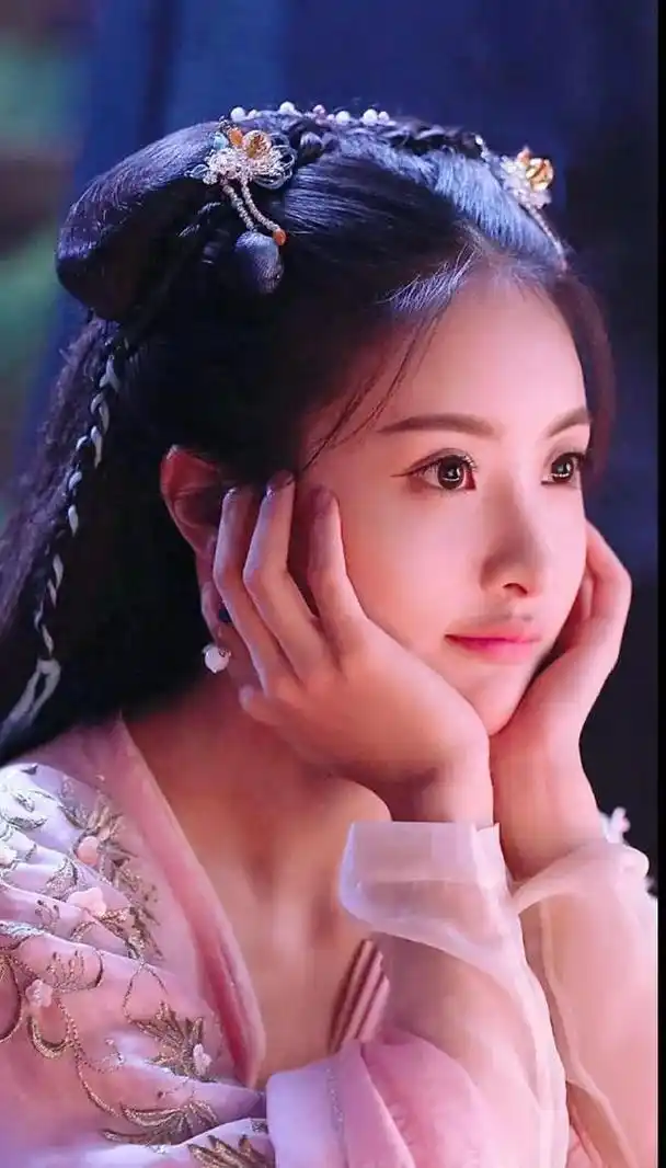 古装剧里的美女侧颜照如诗如画