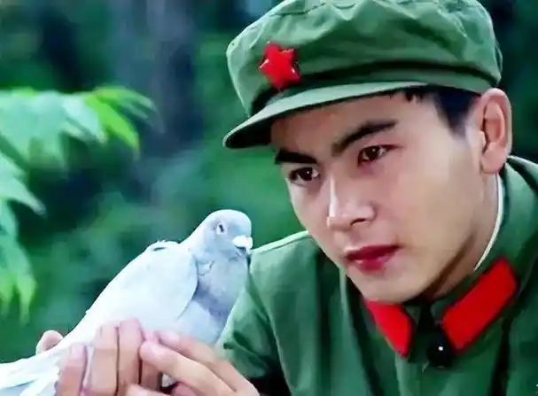 洪剑涛年轻时长得帅后因误诊乌龙致发胖如今儿子成他的骄傲