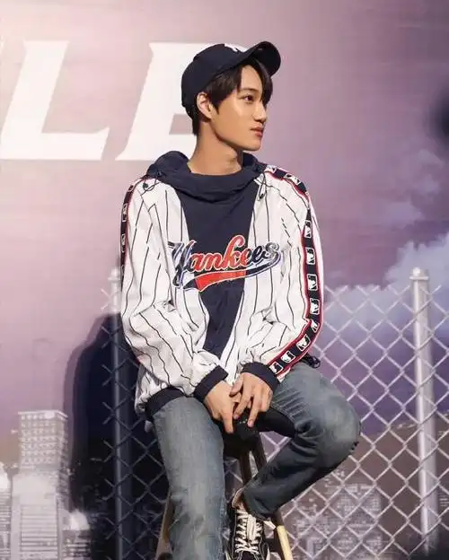 exo吴世勋朴灿烈金钟仁参加品牌活动 棒球装束帅气超有范儿【组图】