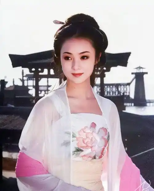 原来"纯元皇后"真的存在,蒋勤勤才是陈建斌的"白月光"!