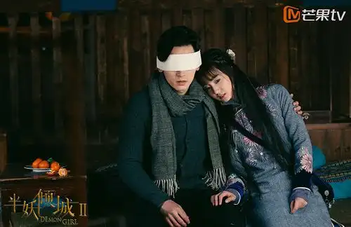 《半妖倾城2》许晓诺空气刘海造型甜美呆萌(组图)