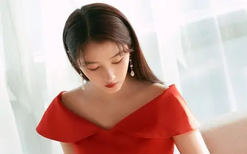 关晓彤性感写真图片桌面壁纸