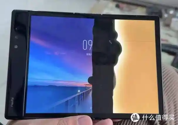 当年1万元的骁龙855折叠屏手机如今沦为188元电子垃圾