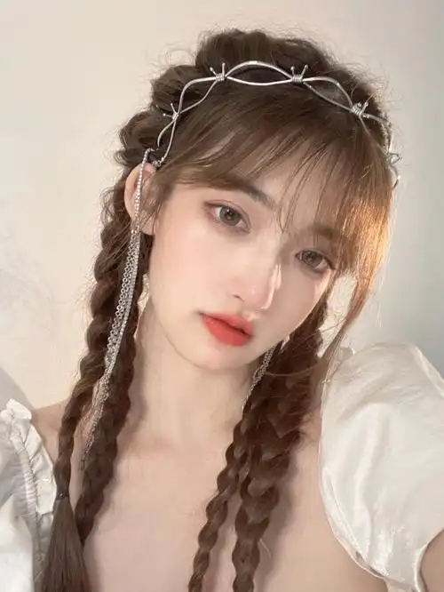 仙气绝了秋冬温柔氛围感编发发型