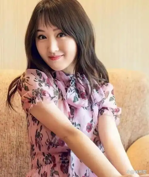 杨钰莹被曝深圳举办婚礼,新郎身份不一般,整个娱乐圈都炸了锅