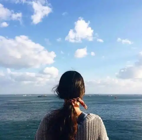 阿婆背影头像 女生头像图片大全 -【爱个性】