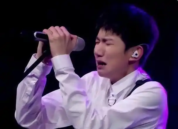 单飞7年,再看易烊千玺,王俊凯和王源的各自状况,差别一目了然