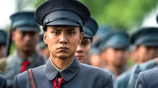 热血军旗央视热播刘鹏实力加盟重温革命战役