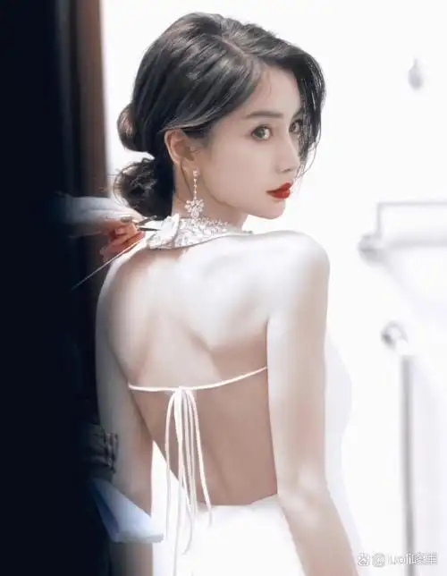 杨颖,这位魅力四溢的女神,每次亮相都让人惊艳不已.