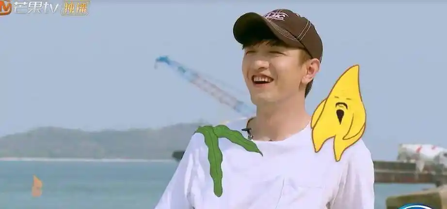 杨超越成游戏黑洞,网友骂的却是沈梦辰?流量明星惹不起!