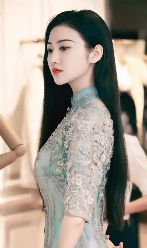 《司藤》景甜旗袍造型,摇曳生姿,气场全开,堪称一场华丽旗袍秀_时尚