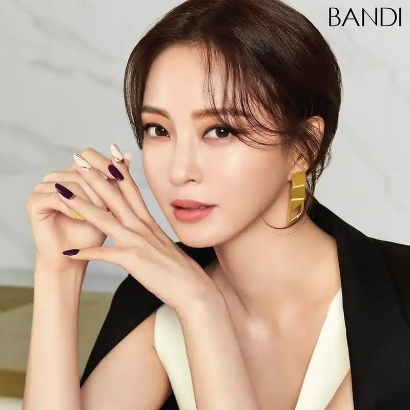 精美图集|韩艺瑟,五官精致的女艺人