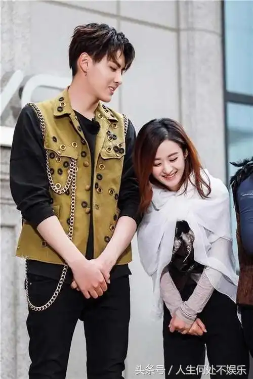 吴亦凡跟赵丽颖这恋爱谈的!隐藏的这么深,至今都没被发现