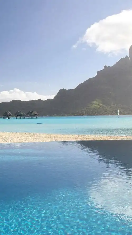 海边沙滩风景高清手机壁纸图片