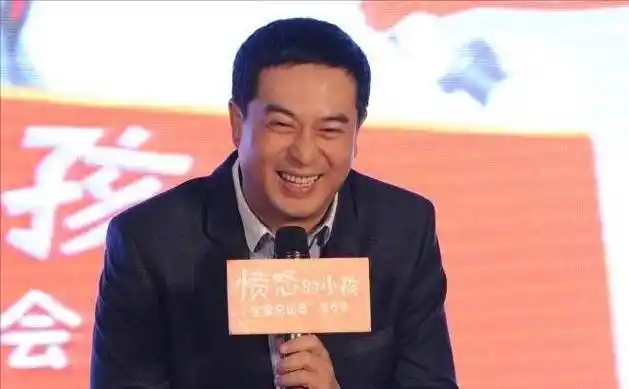 原创大叔张嘉译一婚娶千金小姐被说吃软饭二婚娶知名演员被当成宝