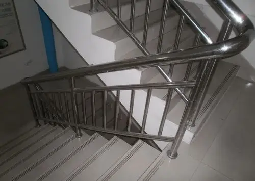 不锈钢楼梯栏杆扶手68不锈钢楼梯护栏扶手68长沙楼梯扶手定制