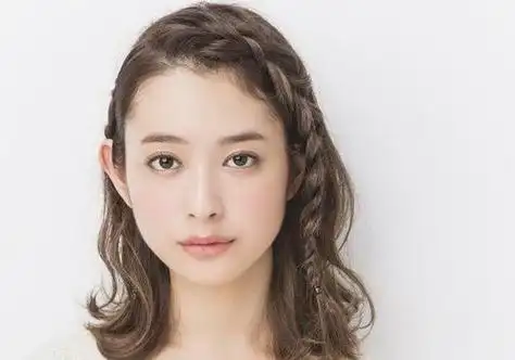 女生如何把刘海扎上去好看苹果头小揪揪都是扎刘海的流行方法