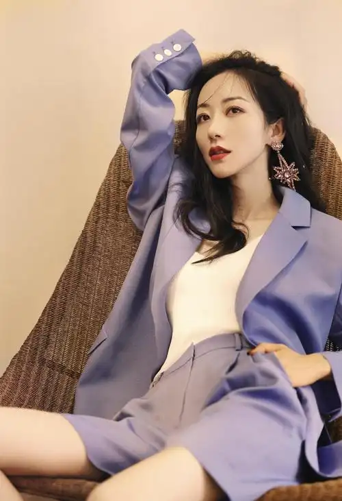 原创韩雪真有大家闺秀的气质穿蓝色薄纱裙仙气十足气场全开