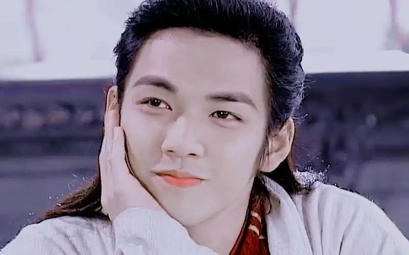 "听说爱笑的人运气不会太差"【钟汉良|陆逸 追命】点击收获一枚可爱的