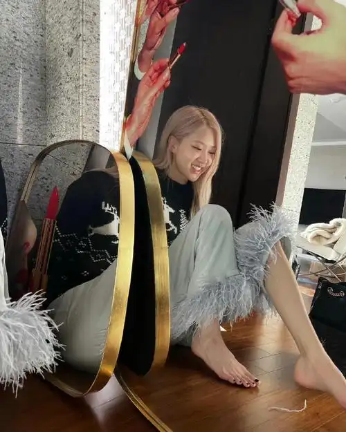 rose朴彩英#转发接龙开新年