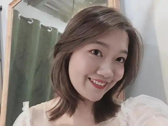 女孩子正确生活方式读书旅行努力工作照顾好自己的身体和心情成为最好