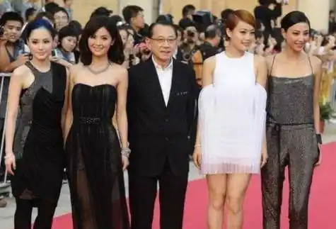 原创容祖儿天后接班人与谢霆锋陈奕迅同门受人提携努力付出