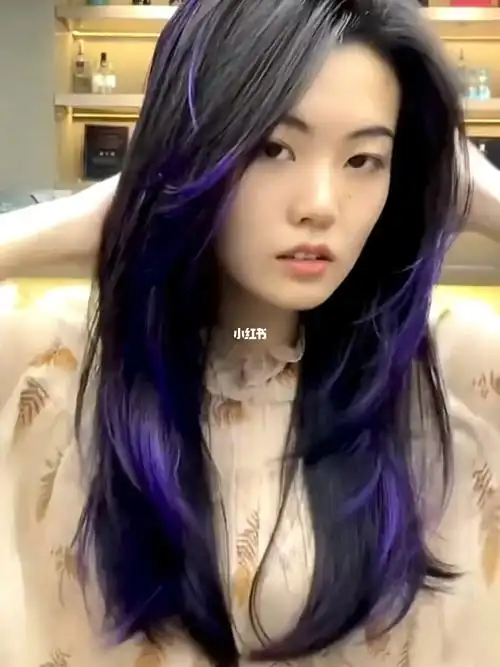 2022黑发渐变紫色挑染简直绝啦成都染发