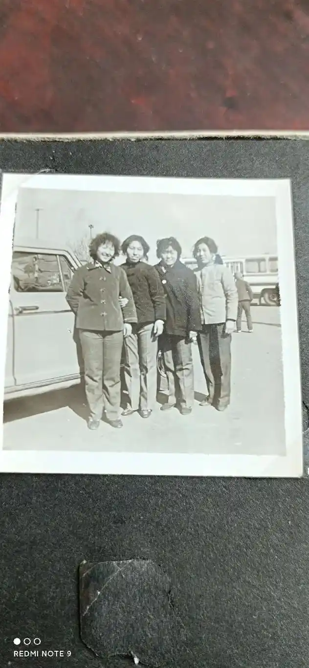 80年代的我们 #一张老照片的回忆 #那是回不去的青春  - 抖音