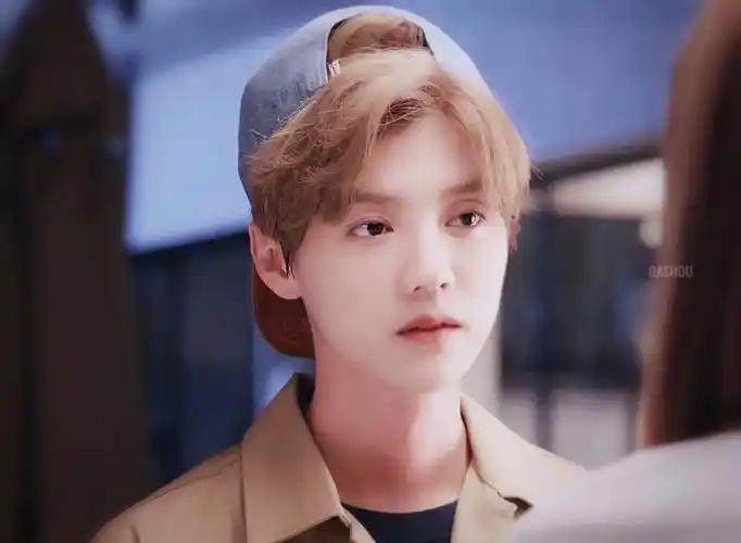 鹿晗# 甜蜜暴击.