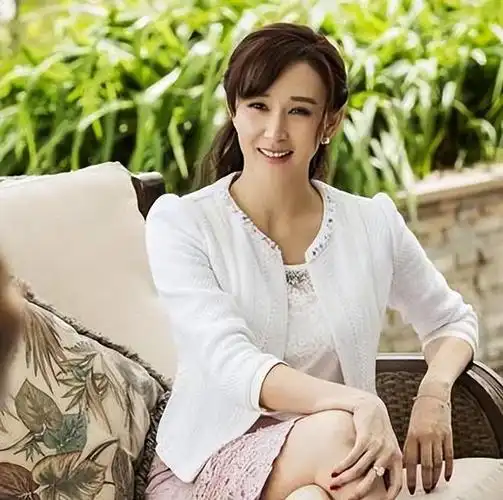 回顾胡静:一顿饭与丈夫结缘,和婆婆情同姐妹,日子过的很幸福|刘烨