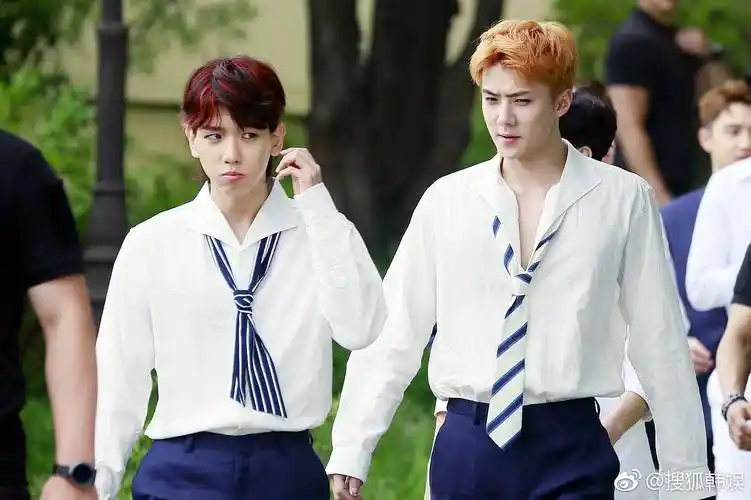 exo边伯贤吴世勋