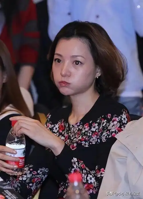 董卿现状怎么样了(变化虽大但气质好)(4)