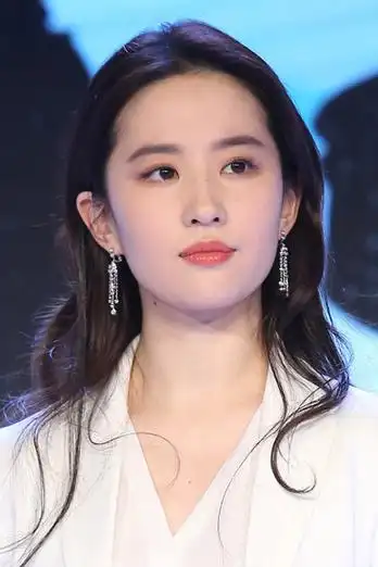 刘亦菲换个妆发分分钟美回仙女