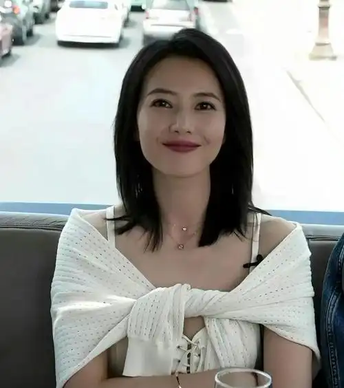 直播暴露高圆圆"真实身材"!网友:赵又廷夺妻之仇,不共戴天