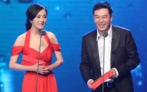 小糯米想妈妈哭泣,刘丹希望杨幂刘恺威复婚,杨幂真不容易_公司_嘉行