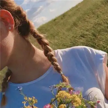 抖音女生头像唯美侧面高清图片