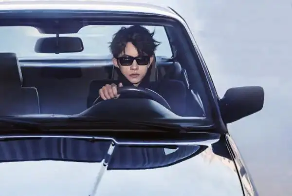 王源刚喜提驾照王俊凯就违法开车千玺老司机