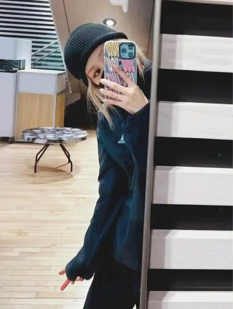 rose朴彩英 @rose.(互) @肉骑的jio板 @r - 抖音