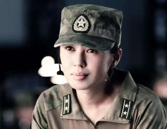 这个小个子是特种兵出身,两次出演吴京《战狼》,还荣获百花奖