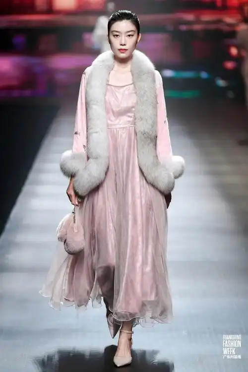 会担纲2022广东时装周-春季开幕大秀-服装广东时装周-cfw服装设计网