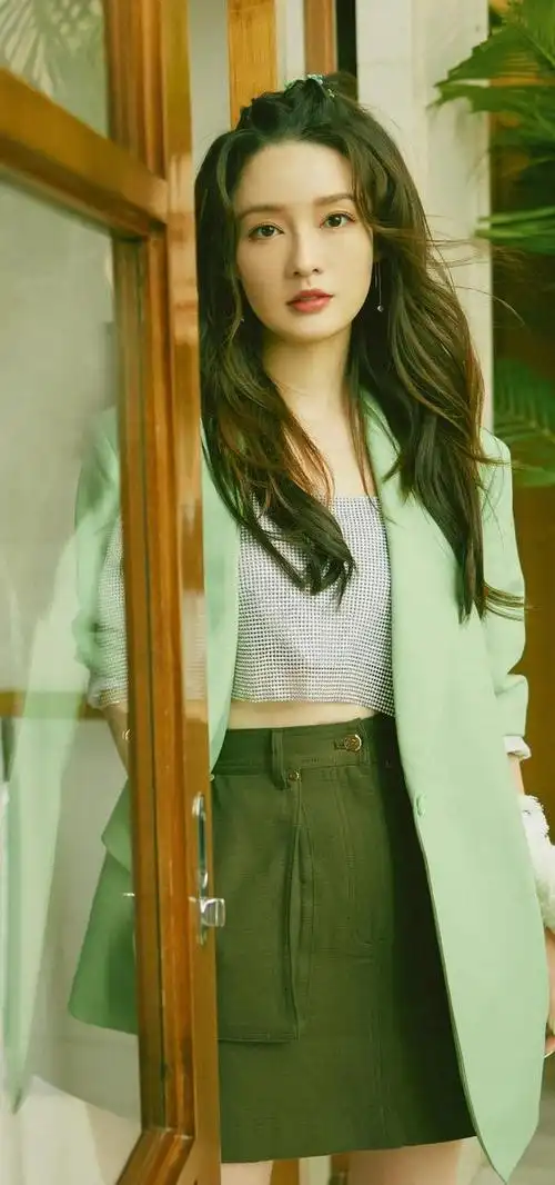 女明星西装杀西装搭配高清手机壁纸分享