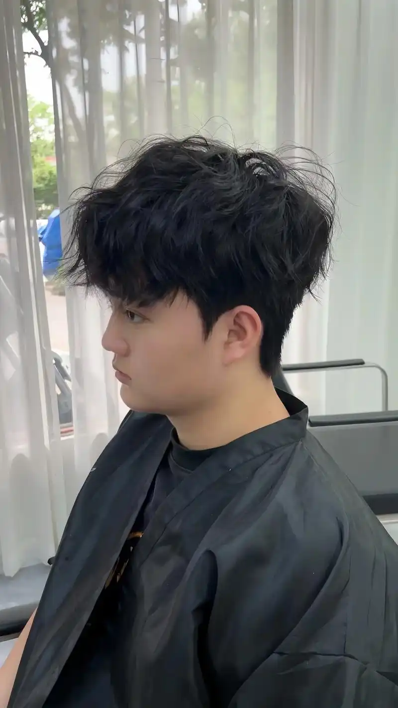 微分碎盖莱斯利卷束状纹理气垫烫.