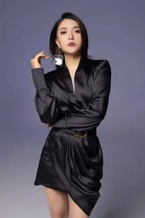 鸿博之夜心聚六枝12月19日庄心妍天生兄妹群星演唱会激情开唱