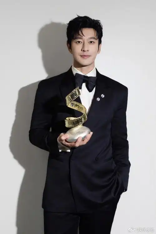 黄晓明微博电影之夜不worry很happy##微博电影之夜