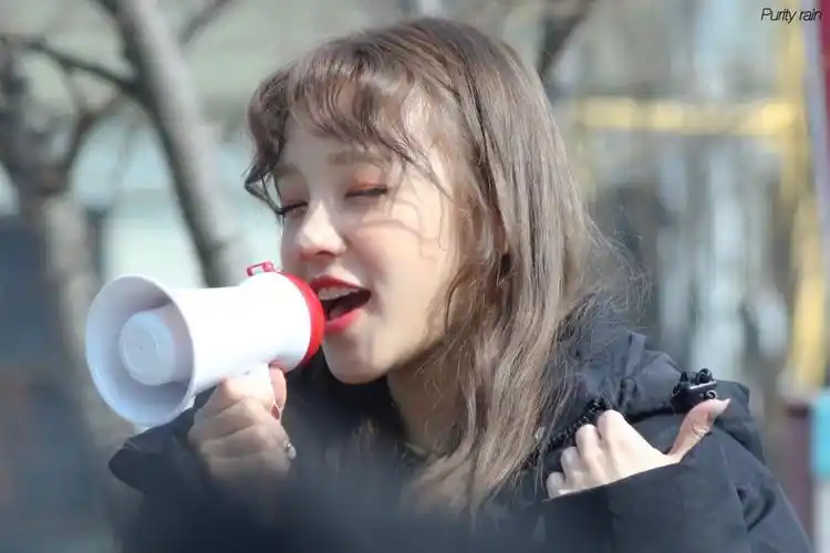 宋雨琦 190302 音中fm饭拍0815purity__rain - 堆糖,美图壁纸兴趣