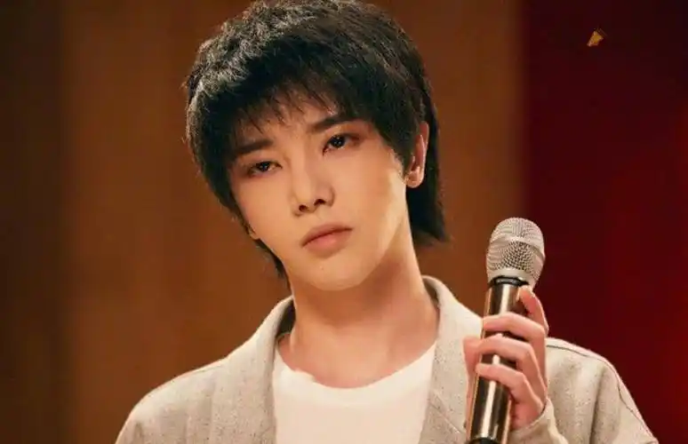 原创华晨宇新女友身份曝光是95后美女演员出演过多部经典剧