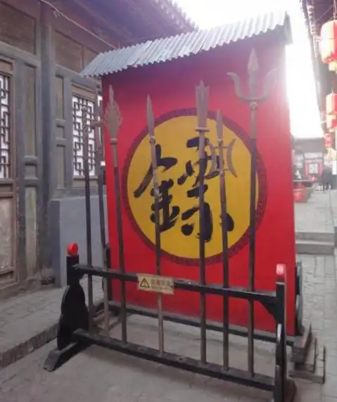 镖局走镖为何要插镖旗,这不等着挨抢吗?其实就怕贼人们不知道!