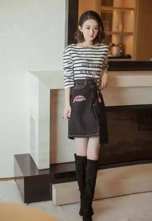 原创赵丽颖穿牛仔短裙配过膝长靴网友肤白貌美大长腿衣品太无敌