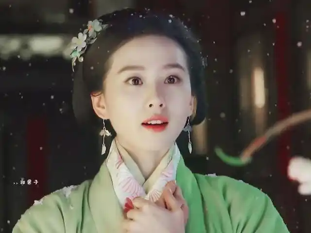 刘诗诗和陈晓古装扮相真的是yyds ,是公认的"古偶之神",两人的颜值