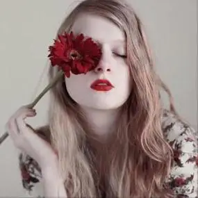 红唇玫瑰欧美范头像